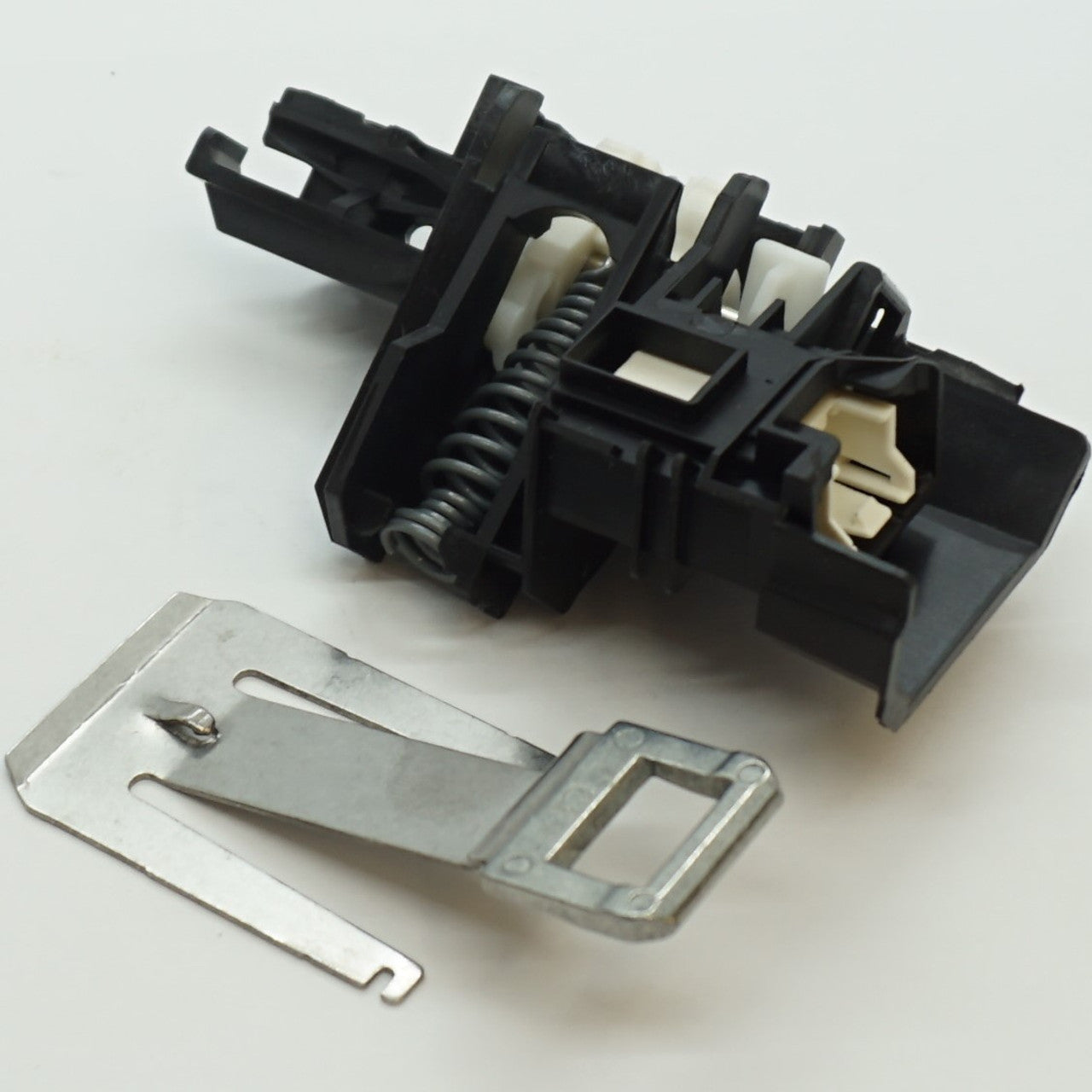 Whirlpool Dishwasher Door Latch - W10619006